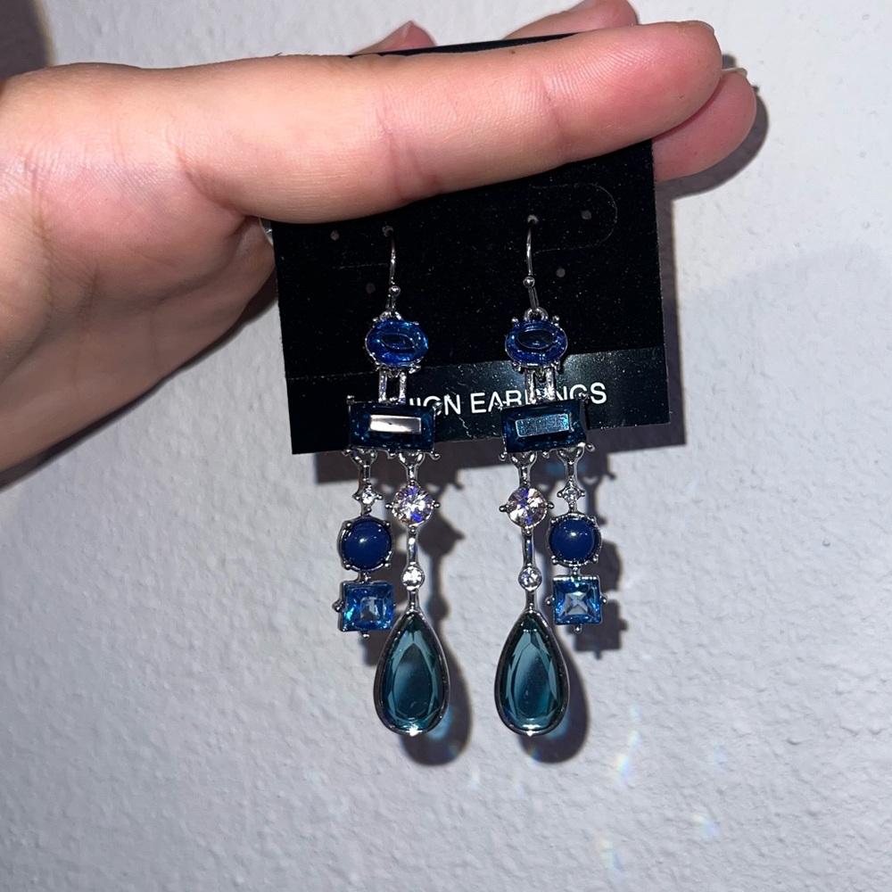 Earrings, dangle earrings, blue stones.